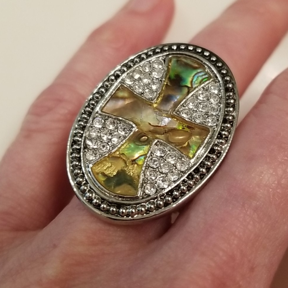 Abalone and CZ Stretch ring. NWT